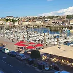 A 2 Pas De L'eau *